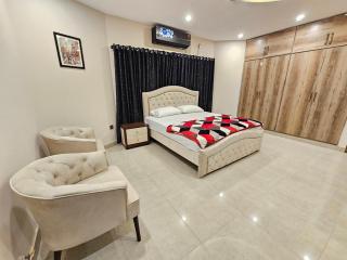 Noor Residence Cozy Homes G15 - 2