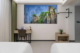 Zhangjiajie Longing Mountain B&B - 7