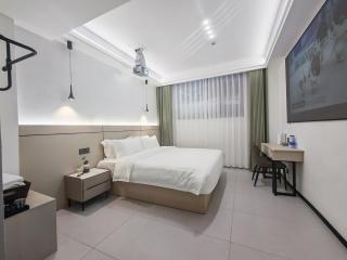 Zhangjiajie Longing Mountain B&B - 4