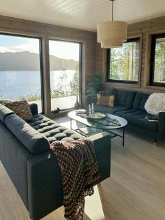 Panoramic Cabin By Lake Lundevannet - 2