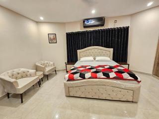 Noor Residence Cozy Homes G15 - 3