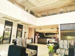 Travello Hotel Manado - 8