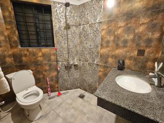 Noor Residence Cozy Homes G15 - 9