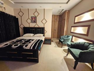 Noor Luxury Residence & Guest House Islamabad - 0
