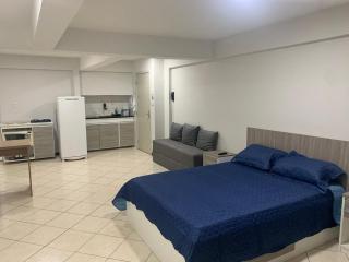 Studio amplo e aconchegante no bairro aterrado - 0