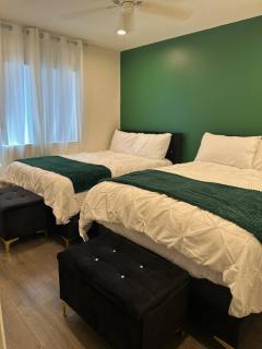 House of Gucci | Lower Duplex+USC+Exposition Park - 7