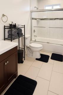 House of Gucci | Lower Duplex+USC+Exposition Park - 1