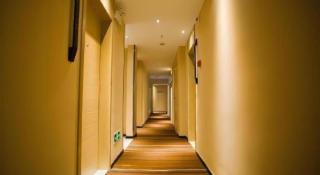 City Comfort Inn Deyang Wenmiao Square Gymnasium - 2