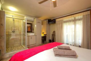 Leopardsong Manor - Centurion - 9