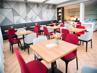 Borrman Hotel Huanggang Wuxue Yuhu Road - 8