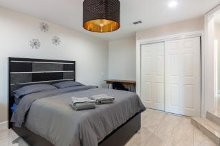 Spacious 5 BR Brand New House LAX - 2