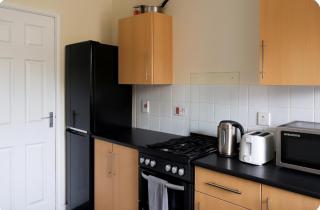 Rochdale Retreat - Cozy Apartment Stay - 5