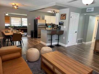 Amenity Palace- Pool Table- Fishing Poles - 0