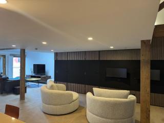 Boxwood IXL Luxe Hobart Waterfront Apartment - 9