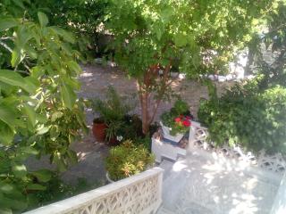 Guesthouse Karidia - Skala Eresou - 3