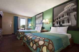 Super 8 by Wyndham Hattiesburg North - University Area - 1