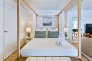 Stylish Burleigh Studio Haven by Housemark Escapes - 8