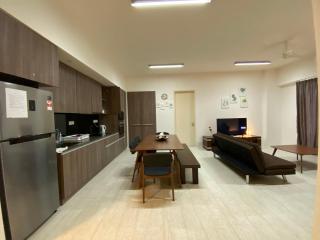 By The Sea @ Cozy Beachfront Home - 8