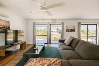 Stillwater Getaway - Waterfront House with Pontoon - 7