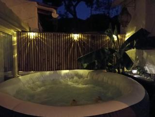 MARTIGUES Adorable petite guest house - 8