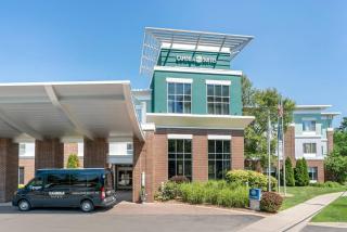 Cambria Hotel Traverse City - 0