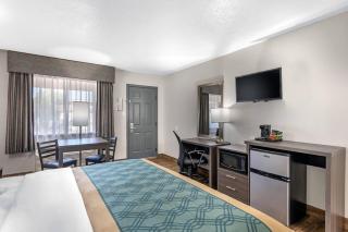 Econo Lodge Inn & Suites Socorro - 6