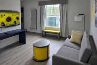 Comfort Inn & Suites Prince George - Fort Lee - 3