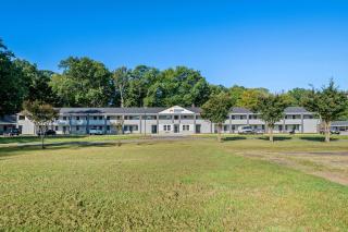 Suburban Studios Newport News - Hampton - 5