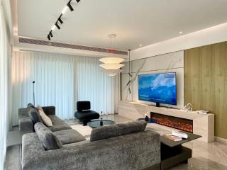 EHUB - Luxury 4Bedroom 3Bathroom with Bund View - 0