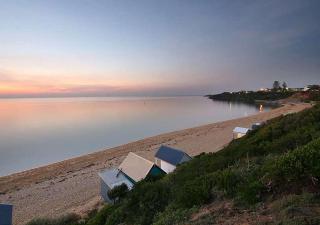 Mornington Esplanade Beachfront & Spa by RSS - 2