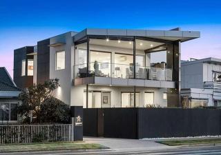 Mornington Esplanade Beachfront & Spa by RSS - 5