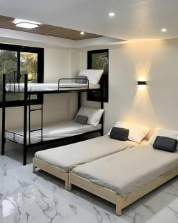 Chic New Build Retreat House near Tagaytay - 5