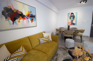 Modern City Retreat - Balcony and Chic Design - 2