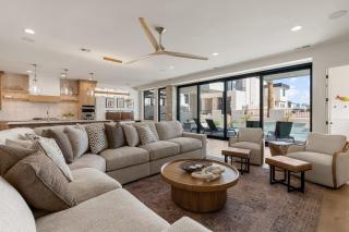 Lula Bay Lagoon House home - 9