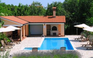 Villa Maggie, Your Peaceful Istrian Getaway with Shared Pools - 4