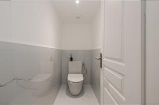 Hypercentre - Spacieux trois pièces rénové - EG - 6