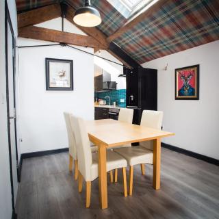 Coach House - 1