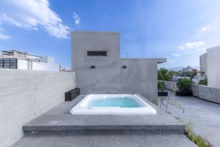 Capitalia Rooftop Jacuzzi - 3