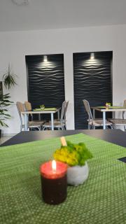 Hotelik SJ - bezkontaktowe zameldowanie - 1