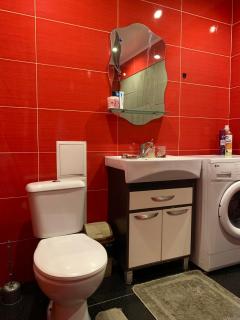 Двокімнатна квартира подобово в Охтирці - 1