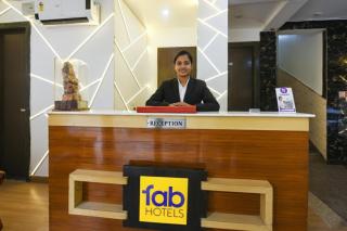 Hotel Moon Light Near Yashobhoomi Convention Centre - 8