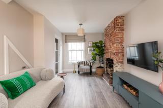 Nomad's Cottage, Whitstable - 6