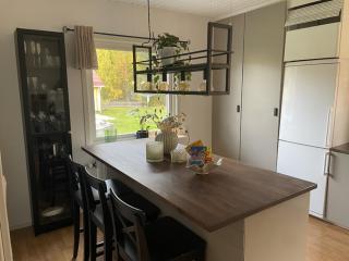 Guestly Homes - 3BR Homely Villa in Piteå - 9
