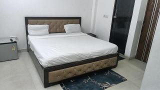 SKY Inn by Twamev - 1