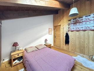 PE317 - 4 pieces 6 a 7 pers proximite centre - 4