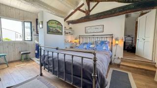 Charmante villa au centre de la Couarde avec cour - 2