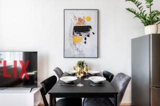 Prague Days - One Bedroom Apartment with TV, Netflix and 200 Mbs WiFi - Prague - 1