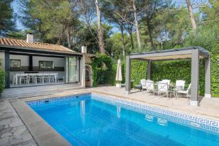 Pintoresca finca con piscina y barbacoa - 0