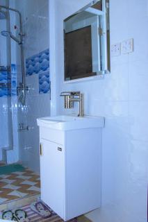 2 Bedroom Airnb - Goats Tower Farm Stays Nairobi - 7