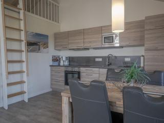 Ferienhaus Meerzeit mit Kamin und eingezäuntem Garten - 1